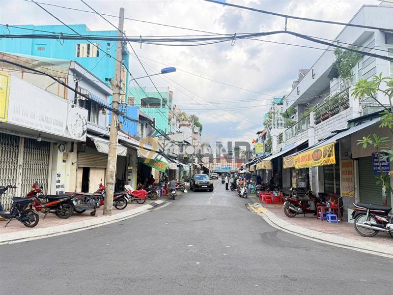 Cực hot, bán gấp nhà hxh chợ thủ đức,dt:43,4m2,ngang 4m,giá 3,9 tỷ