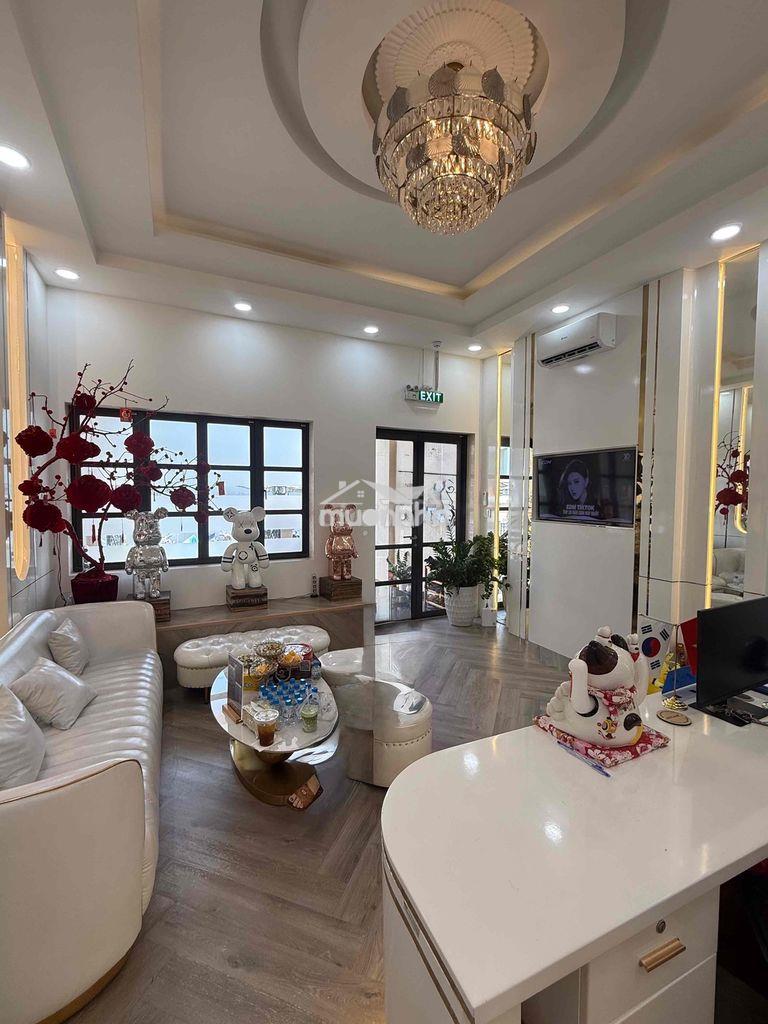 Cho thuê nhà cityland, decor sẵn spa