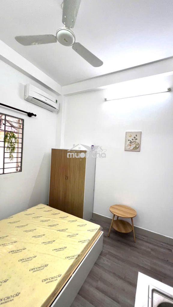 4tr2 ngay trung tâm có cửa sổ, đối diện chợ vườn chuối. 1/8 có thể vào - 3