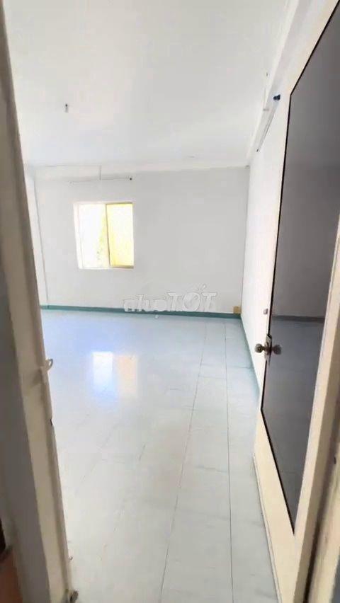Bán căn hộ quận 10, lý thường kiệt, 64m2 - sổ hồng riêng - 2