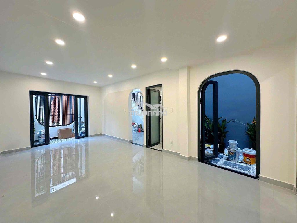 ❤️‍🔥Hiếm❤️‍🔥 giáp quận 1 - 68m2 - 6,24m x 12m - 4pn - nhà mới ở ngay - 7,4 t - 2