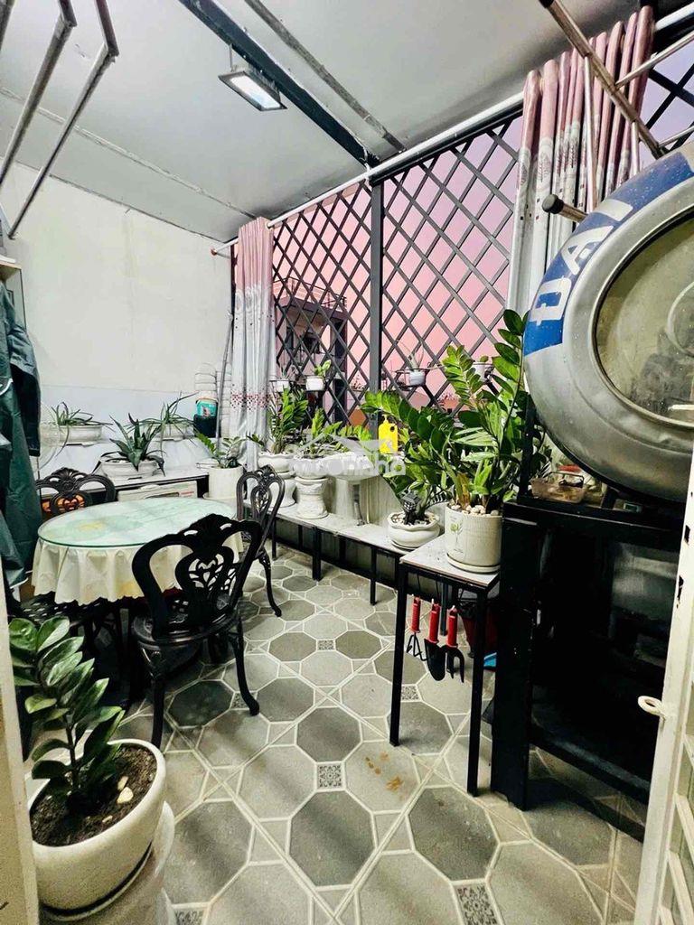 Gò xoài - bình tân : nhà 3 tầng, dtsd 96m2, giá 3.x tỷ - 4