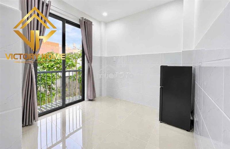 Căn hộ studio ban công gần hàng xanh