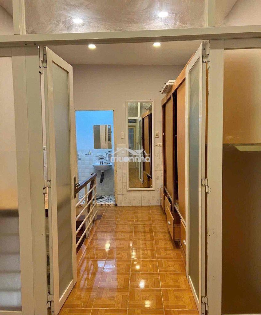 Nhà nc mới đẹp 3x10 tr lầu 1pn 2vs trần hưng đạo p.cầu kho q1 - 3