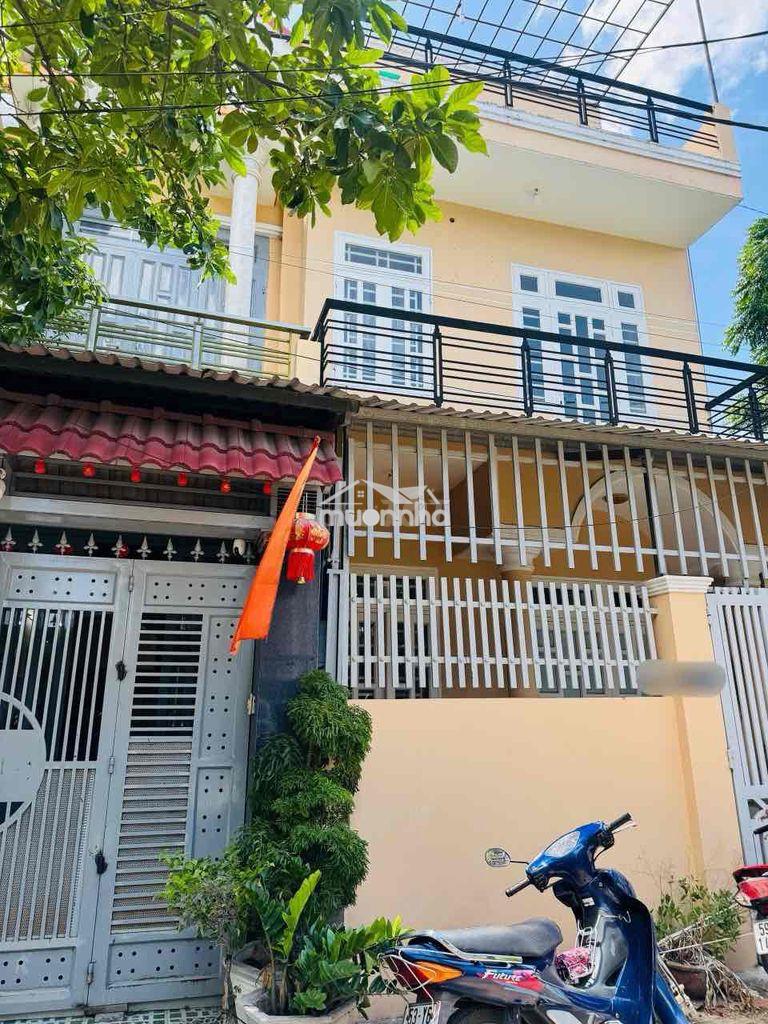 Nhà rộng 6x15 3pn xe hơi đậu cửa tl37 ngay cao đẳng điện lực