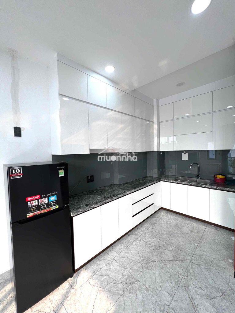 1pn siêu rộng ngay vòng xoay dân chủ - trung tâm q3 - 4