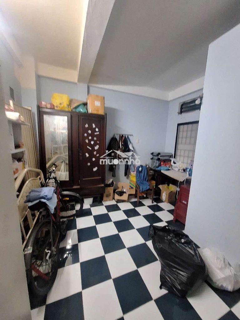 Nhà 3 tầng, hẻm đất thánh, f6. dt 33,5m2 - 3,85x9. hẻm trước nhà 5m. - 3