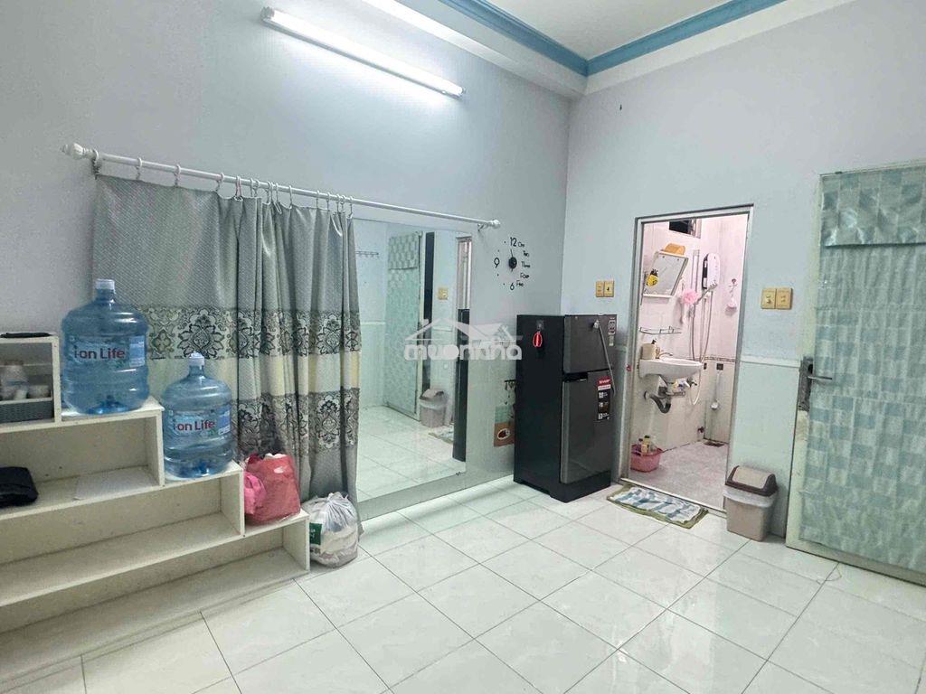 Phòng ban công cho nữ thuê full nội thất giáp q1 - 3