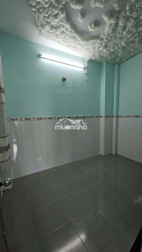 Nhà thuê 3 lầu hẻm ba gác  1 xẹc - 3