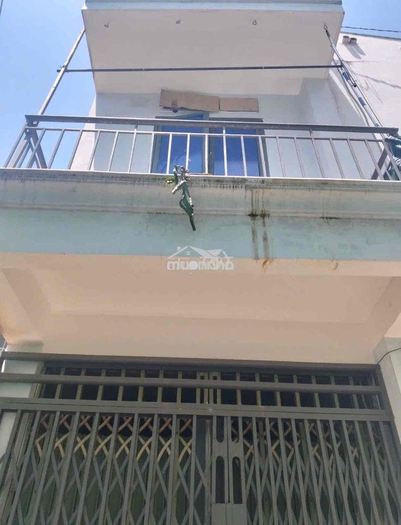 Nhà hẻm xe hơi. 463 lê đức thọ. 1 trệt 1 lầu. 4,5tr.