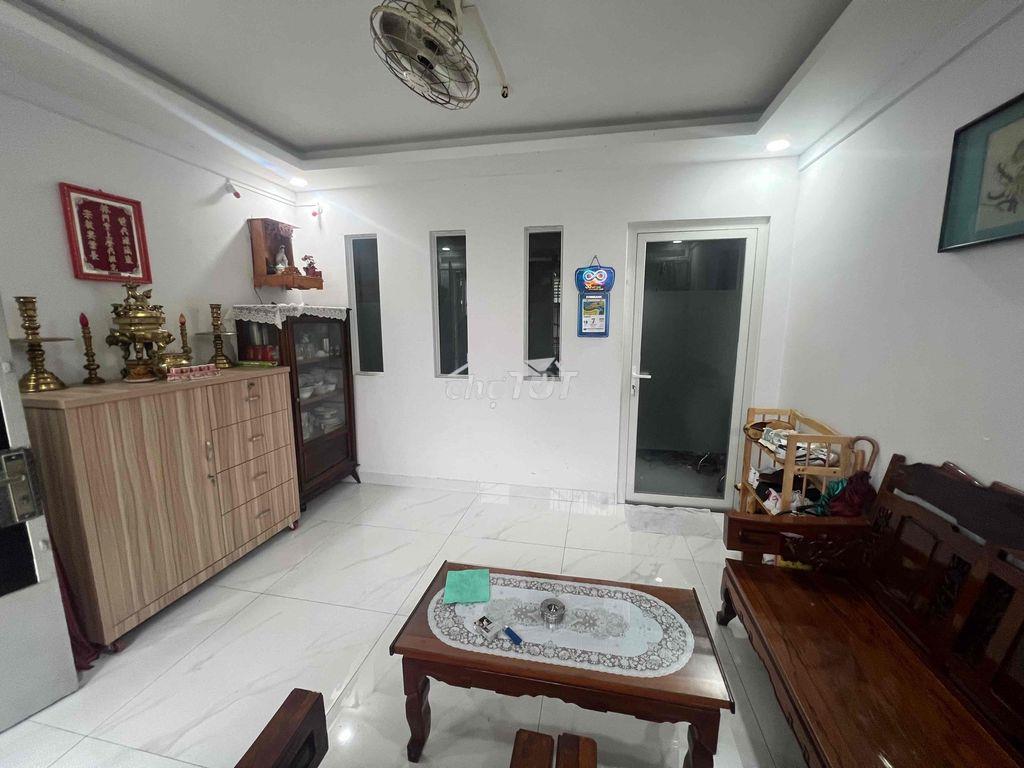 Chính chủ bán căn hộ 42m² - sổ hồng riêng - nhà đẹp - giá 2,05 tỷ - 2