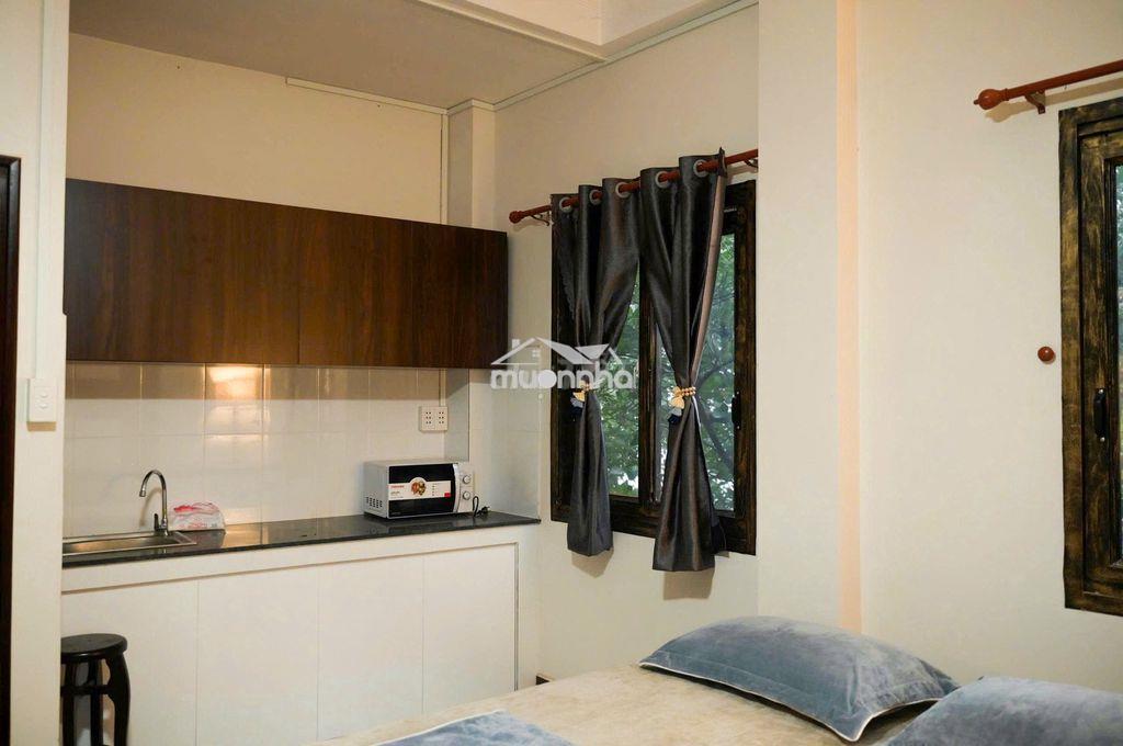 Cho thuê căn hộ dịch vụ mặt tiền đường lạc long quân - 2