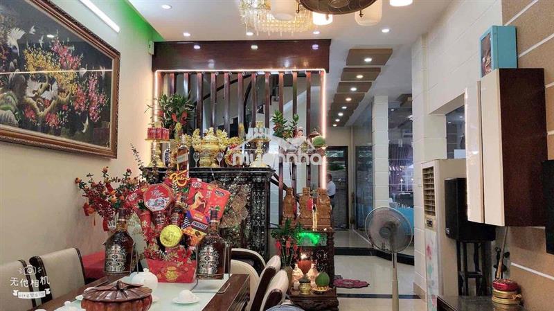 Nhà 4 tầng 136,5m2 khu phong phú 5 đối diện bến xe quân 8