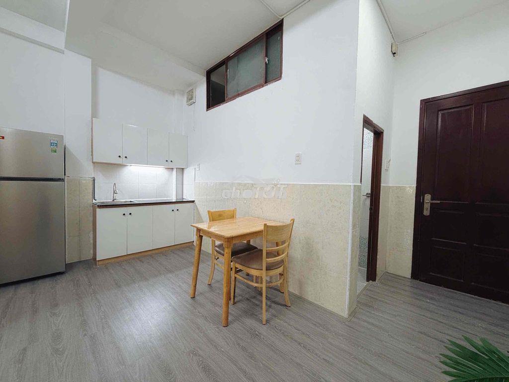 2 phòng ngủ, 1 phòng khách 50m2bếp riêng biệt, cửa sổ, phú nhuận - 2