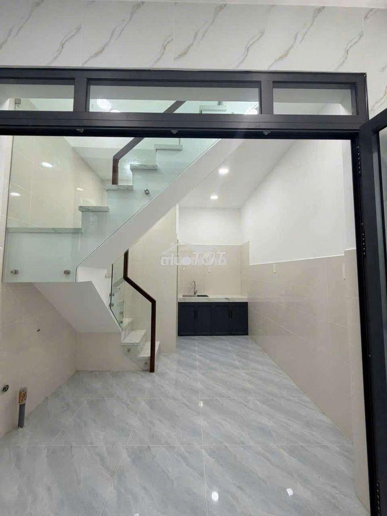 Nhà mới xây, 2pn,1wc, 20m2, hẻm đông dân , nguyễn văn quỳ, quận 7