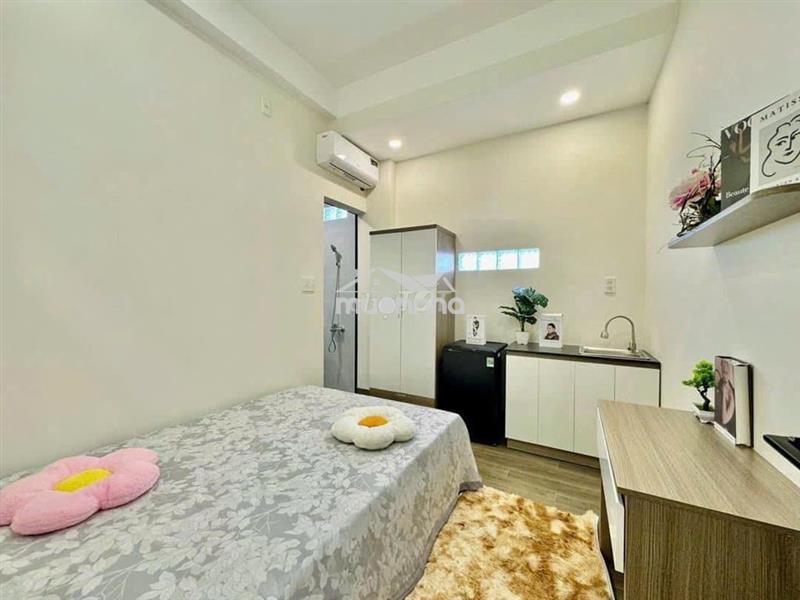 Phòng cao cấp mới gần đh bách khoa - giá tốt