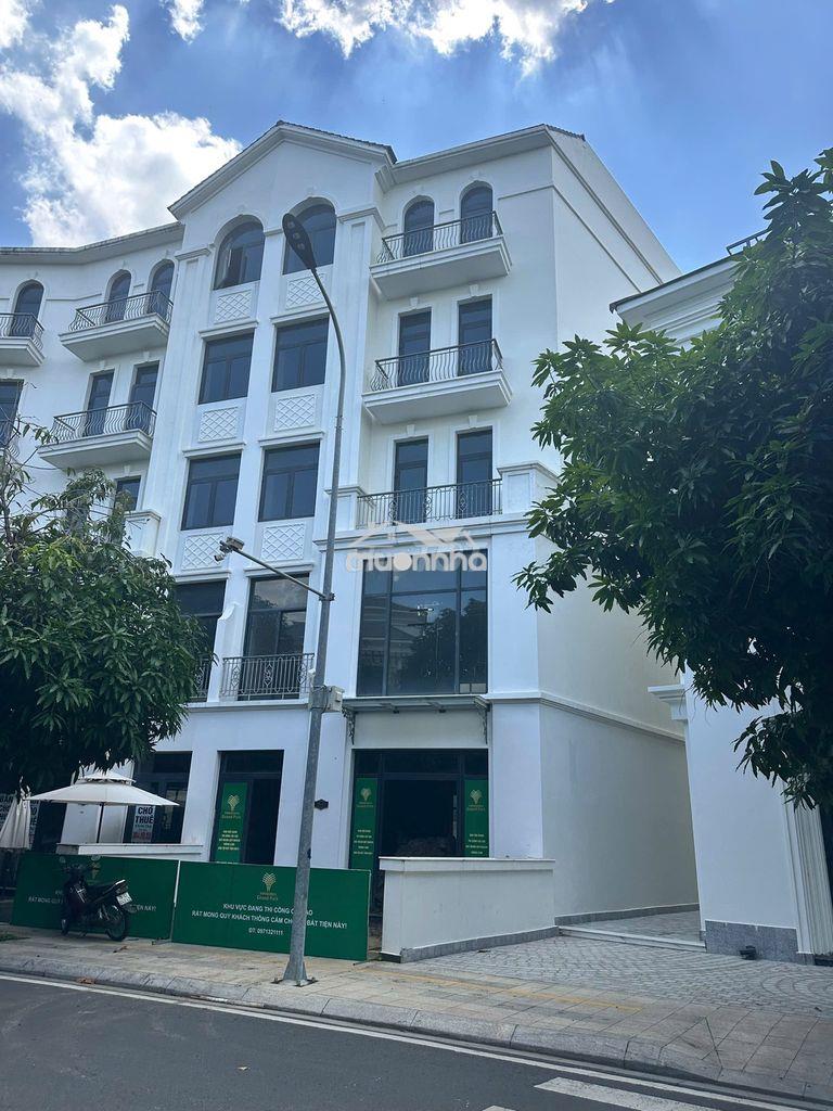Bán cực gấp căn nhà phố 183m, lô áp góc, ngay đối diện công viên 36ha - 3