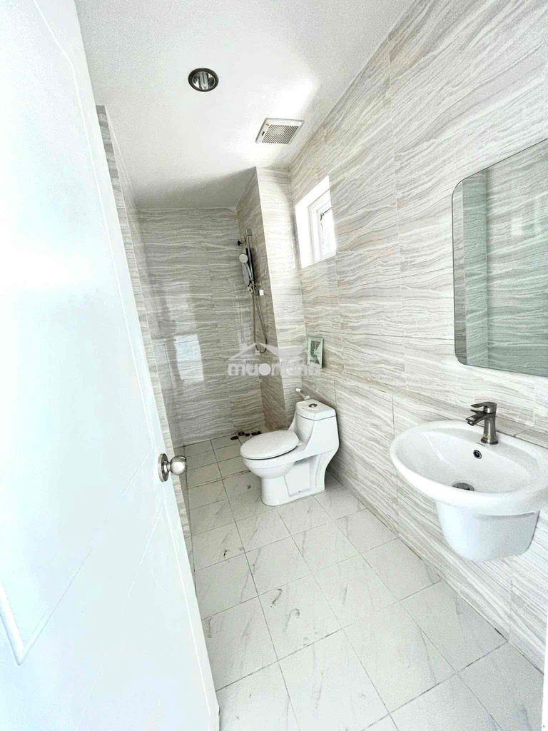 Cho thuê duplex hồ bơi giá cực hơi -300m2 -3pn - nhà mới - ở ngay - 3