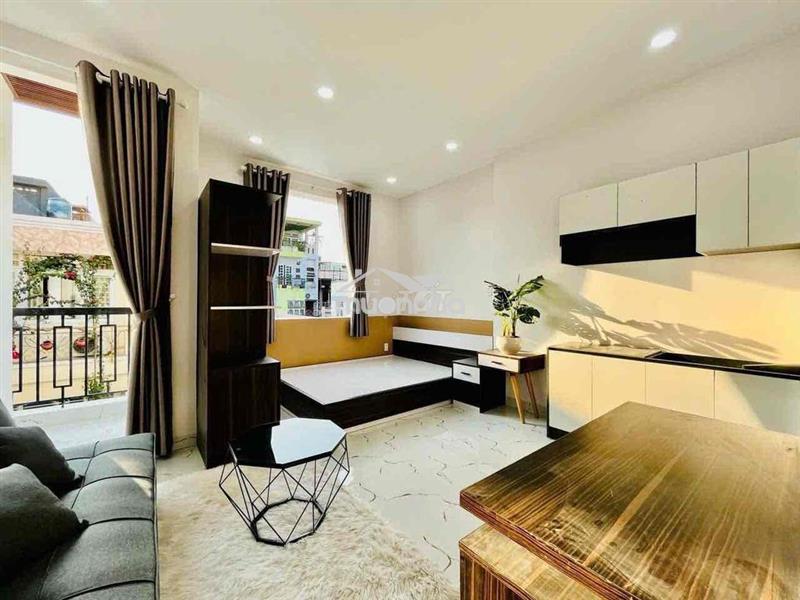 🏡 Phòng ngủ ban công thoáng mát – đầy đủ tiện nghi, dọn vào ở ngay