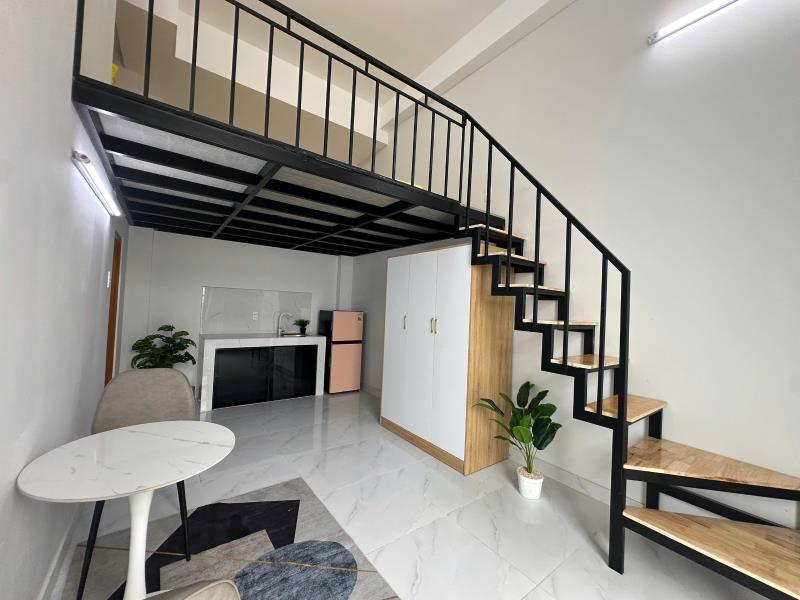 Cho thuê phòng trọ có gác cao 1m9 có máy lạnh gần đại học văn hiến và chung cư bàu cát cũ - 4