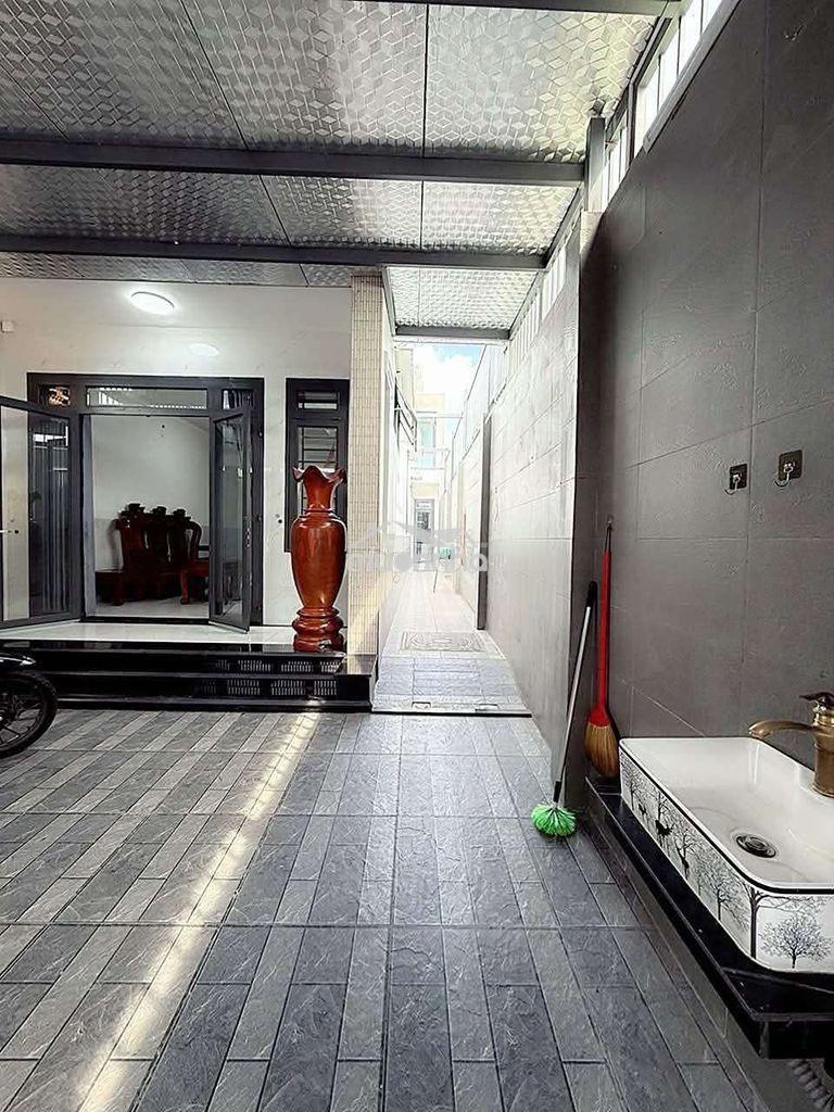 Cho thuê nhà 162m2 ngang 6 kdc hố lang - 3
