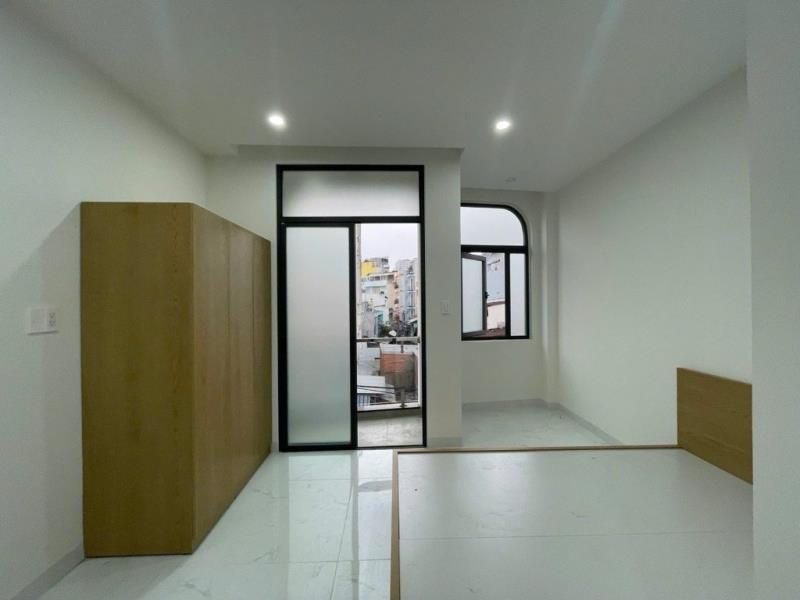 Ngay vòng xoay lê đại hành - bình thới - q.11- dt: 4*13m- 8 tỷ - 3