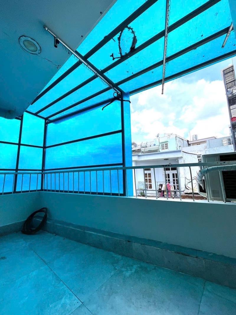 Bán nhà đẹp 3 tầng - vài bước ra mặt tiền - nở hậu - ko lg - 4