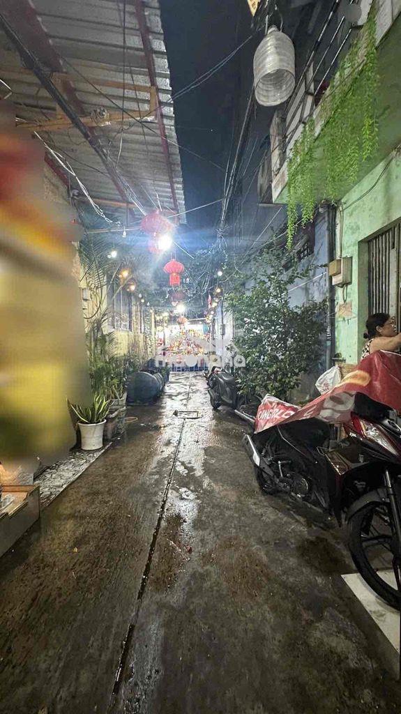 Bán nhà mới quận 4 - 3