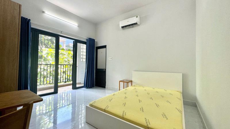 Cho thuê 1pn tách bếp - ban công dài - full nội thất - máy giặt riêng - ngay cổng dh văn lang - 4