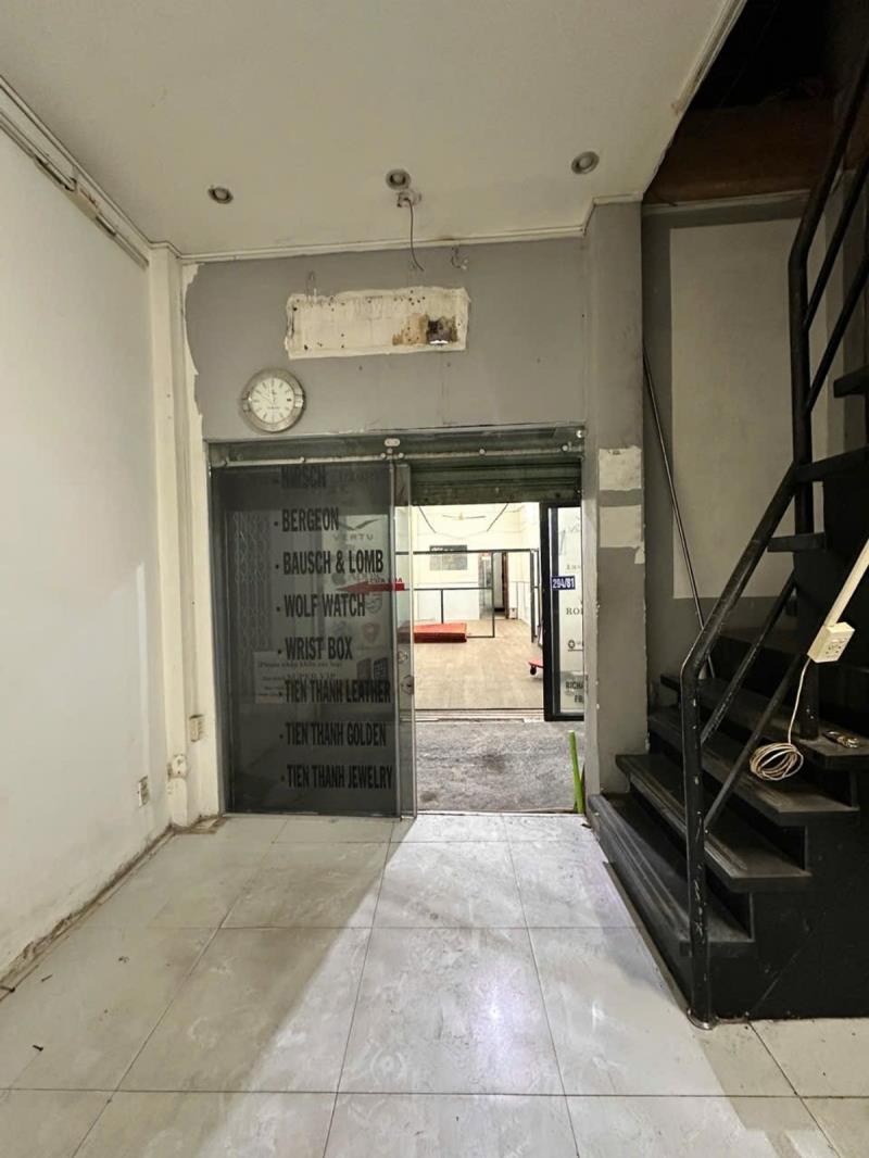 Mặt tiền kinh doanh hùng vương – q. 5 – dt: 4*28m – 19 tỷ 8 - 2