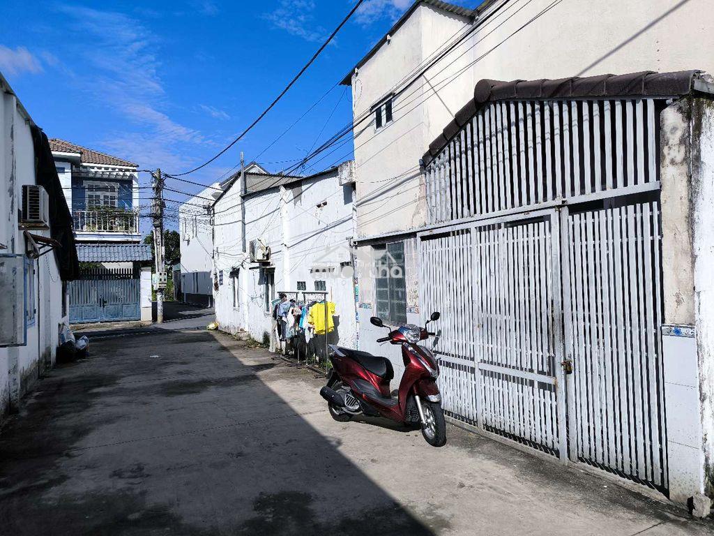 Nhà 1 trệt 1 gác, sau lưng bệnh viện tâm thần - 2