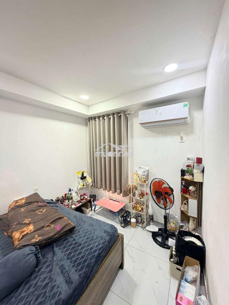Phòng trọ có cửa sổ quận 11