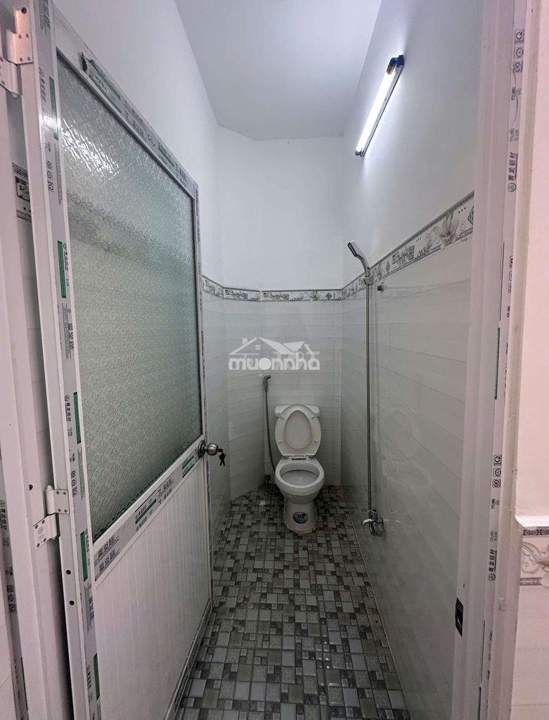 Nhà nở hậu ở hóc môn bán 500tr gần chợ xuân thới sơn - 4