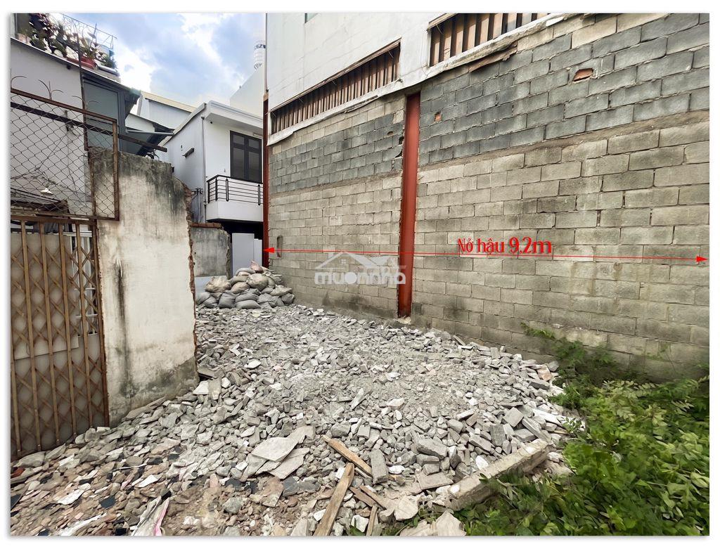 Chỉ 7,4 tỷ (69 triệu/m2) nhà nát dt: 107m2 trần xuân soạn quận 7 - 4