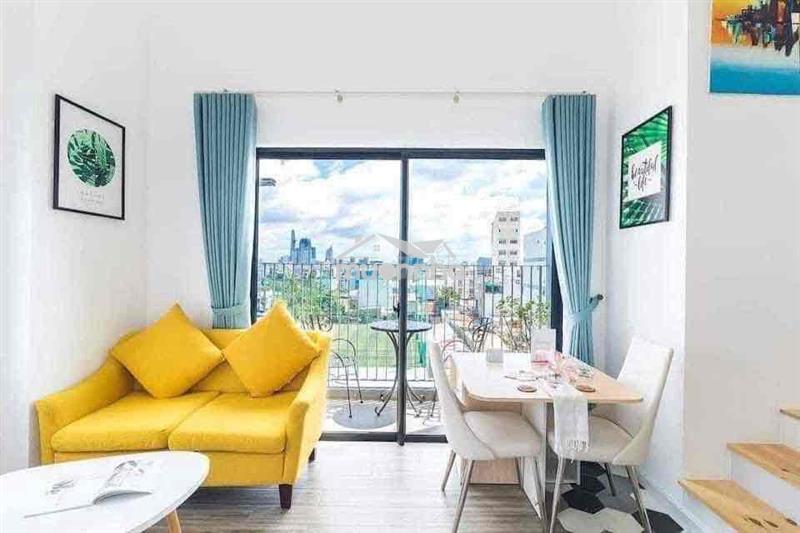 Duplex ban công nhà còn mới - nhà rộng thoáng quận 7
