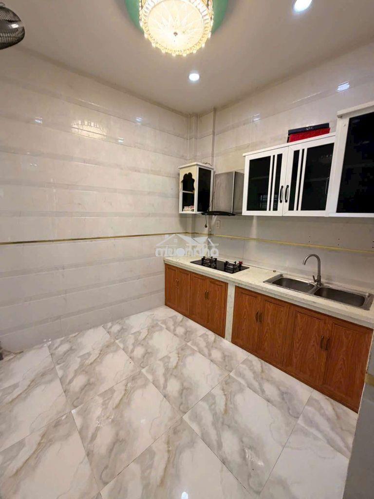 Căn góc hẻm  bình thới - 2