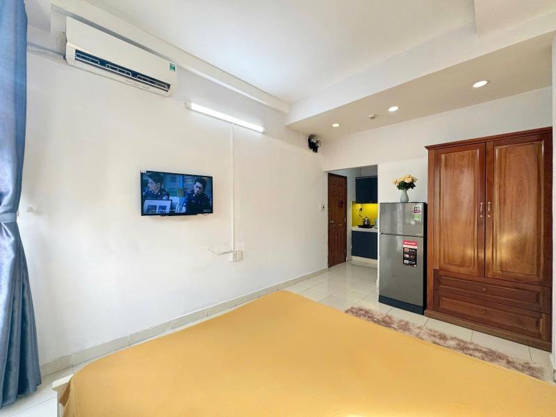 Căn hộ cửa sổ bancon full nội thất ngay trần minh quyền - đường 3/2 đối diện việt nam quốc tự & nhà hát hòa bình - 4