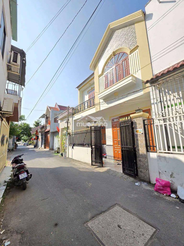 Nhà lầu đường thông gần chợ tân long - 2