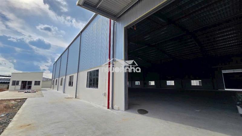 Cho thuê 2000m2 xưởng tân uyên , pccc tự động ,giấy tờ đầy đủ