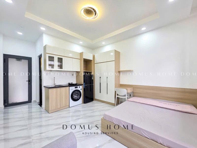 Phòng ban công thoáng, tiện nghi ngay ngã tư bảy hiền - 3