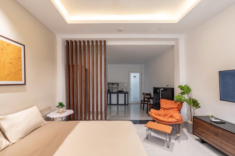 Studio full nội thất cao cấp rộng 45m2 - ban công - ngay ngã tư hàng xanh - 2