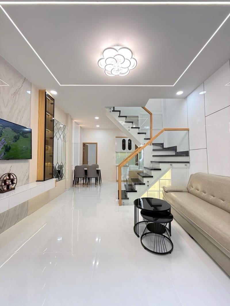 Hxh khuông việt, 40m2, 4x10, 3pn, nhà mới full nt, sổ vuông vức, chỉ 6.1 tỷ tl