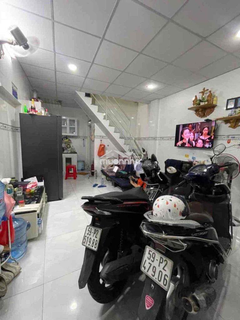 3tỷ,27m2, 2 tầng, ngay chợ tân bình
