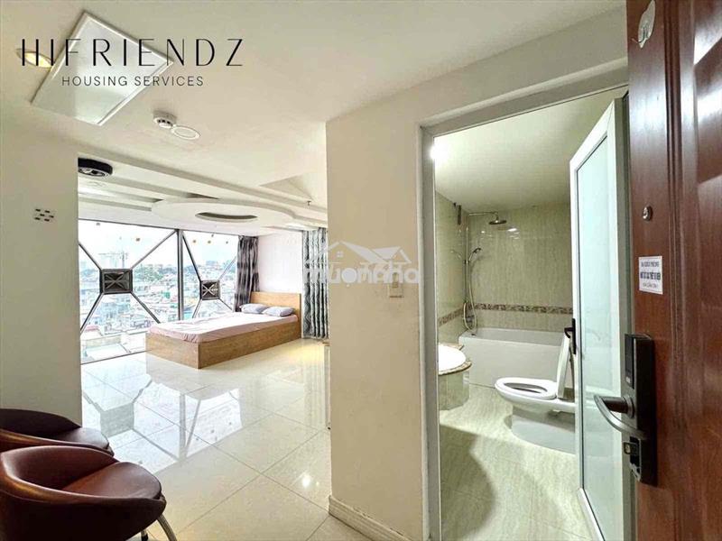 Cho thuê studio gần đh sư phạm, y dược, ueh có thang máy hầm xe rộng