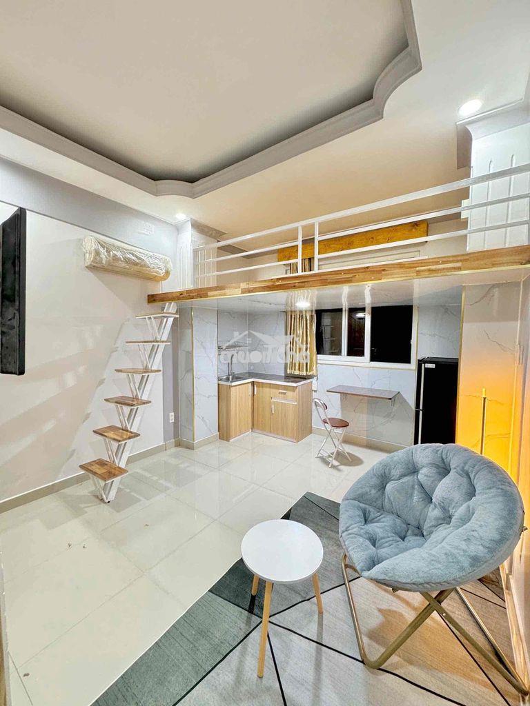 Duplex cửa sổ sát đại học y dược - bách khoa ngay mặt tiền