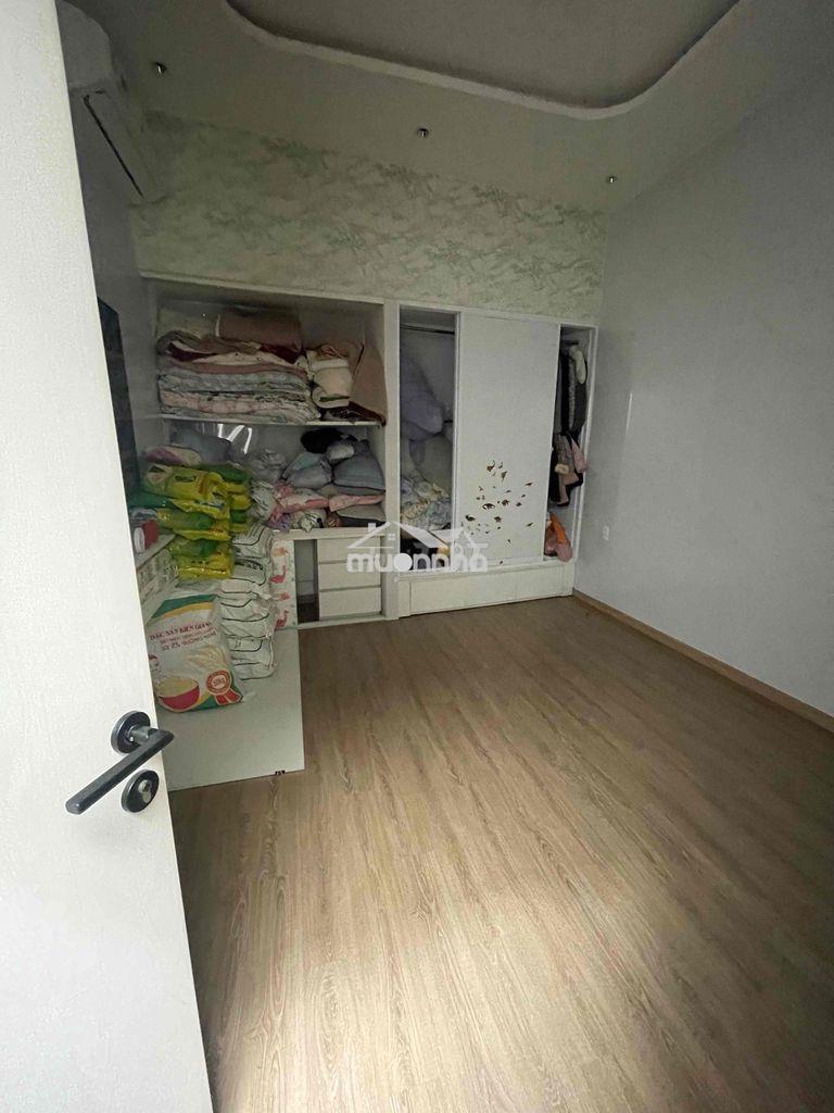 Bán gấp nhà 3pn - sát đường 1c chỉ 3m- khu hiện hữu - 4