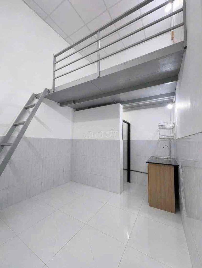 Khai trương nhà mới 80 phòng ngay chợ