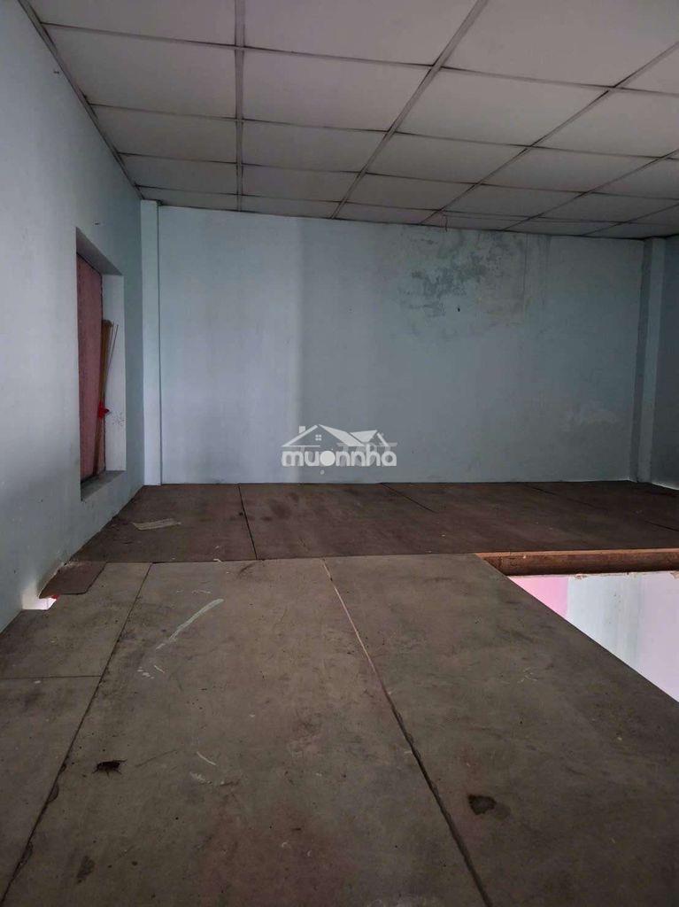 Nhà góc 2mt thích hợp ở đông người ,mở tiệm làm nghề ,buôn bán nhỏ - 2