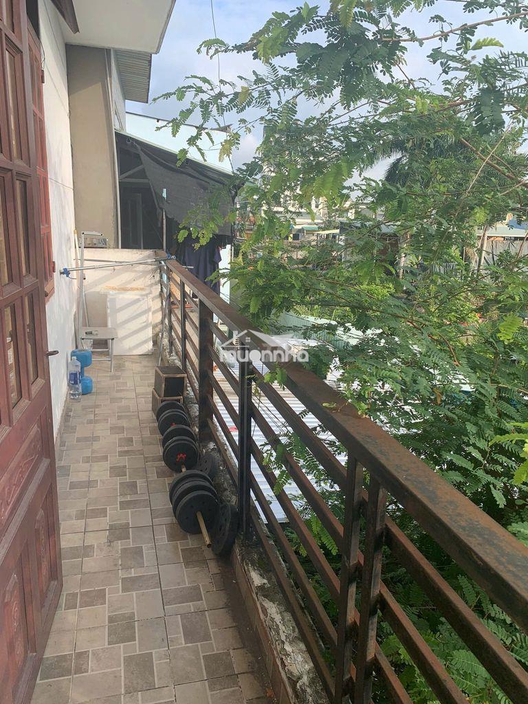 Phòng trọ cho thuê 30m2 gần cầu vượt ngã tư ga