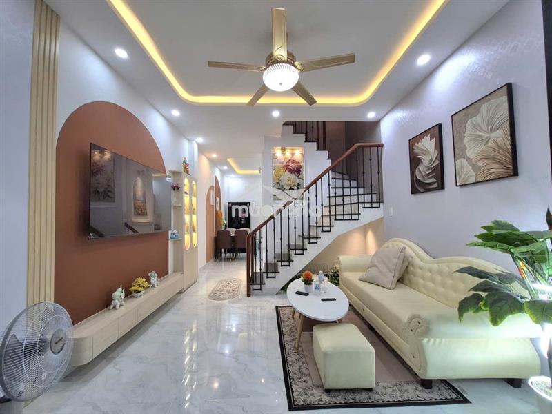 Nhà mới nguyễn văn đậu bình thạnh, 3tầng 3pn 31m2, nhỉnh 5ty